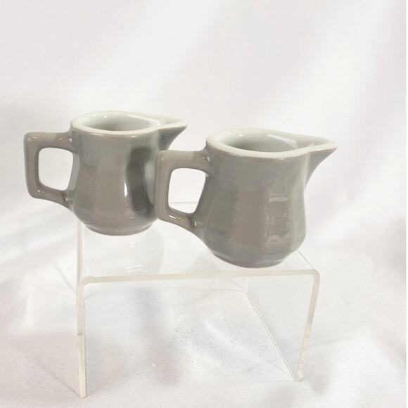 2 Vintage Shenango Pottery Restaurant Ware Individual Creamers Mini Pitchers - Picture 3 of 7